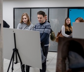 Výstava Hrdinou proti své vůli