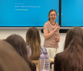 Specializovaná a výuková laboratoř fyziologie Specializovaná a výuková laboratoř fyziologie