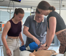 Specializovaná a výuková laboratoř fyziologie Specializovaná a výuková laboratoř fyziologie