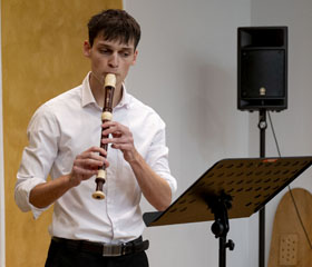 Adventní koncert studentů KHV
Autor: Jakub Michalička Adventní koncert studentů KHV
Autor: Jakub Michalička