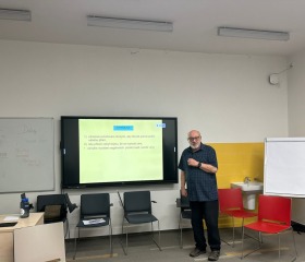 Terapie tvořivostí: prostor pro duševní zdraví ve veřejném prostoru