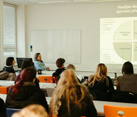 Den otevřených dveří