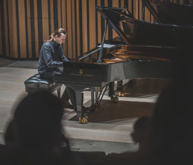 Piano kontinuum 2026