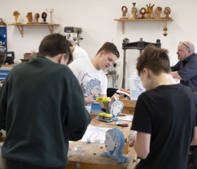 REFRESH - výzkumné a technické aktivity KPV