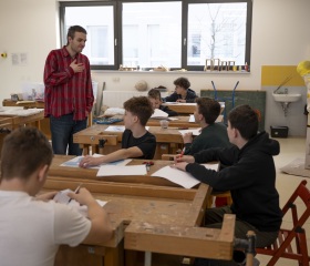 REFRESH - výzkumné a technické aktivity KPV