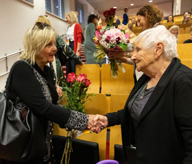 Lékařka Melanie Ševčíková převzala ocenění na místě, kde budovala genetiku Lékařka Melanie Ševčíková převzala ocenění na místě, kde budovala genetiku