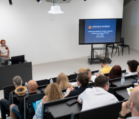 Setkání provázejících učitelů, zástupců institucí a zástupců PdF&nbsp;OU