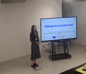 Pracovní porada projektu Biografie dezinformace s přívlastkem AI. Rizikový fenomén prizmatem moderních věd o člověku Pracovní porada projektu Biografie dezinformace s přívlastkem AI. Rizikový fenomén prizmatem moderních věd o člověku