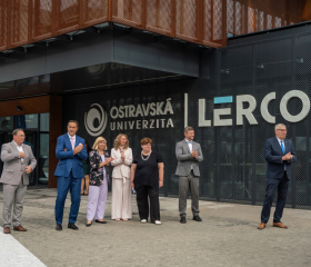 Ostravská univerzita otevřela nové vědecko-výzkumné centrum LERCO Ostravská univerzita otevřela nové vědecko-výzkumné centrum LERCO