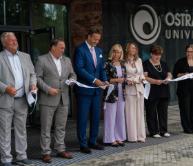 Ostravská univerzita otevřela nové vědecko-výzkumné centrum LERCO Ostravská univerzita otevřela nové vědecko-výzkumné centrum LERCO