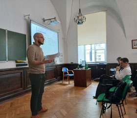 Truth, Use-Conditions, Hyperintensionality: Visegrad Inspirations in Philosophy of Language