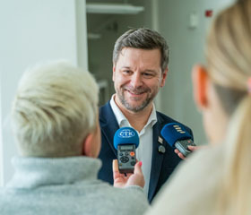 Docent Petr Kopecký obhájil post rektora Ostravské univerzity Docent Petr Kopecký obhájil post rektora Ostravské univerzity